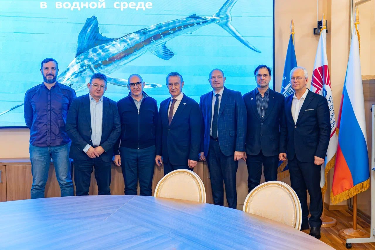 🗓 Живые и механические рыбы